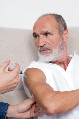 CAN USING THE WRONG SIZE NEEDLE FOR A FLU SHOT OR TDAP VACCINATION CAUSE A SHOULDER INJURY
